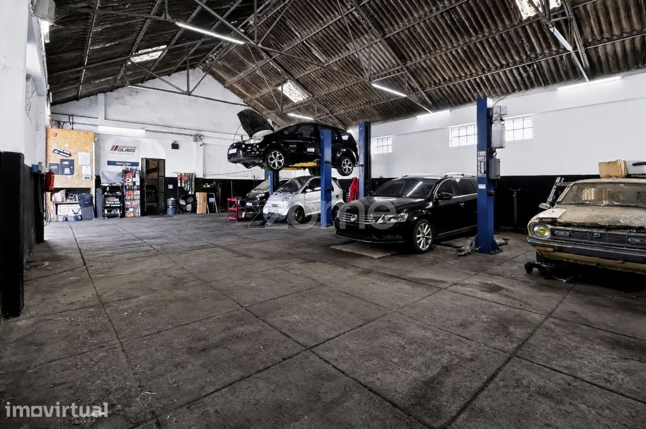 Armazém industrial, Oficina Automóvel Equipada em Águas Santas - Grande imagem: 5/12