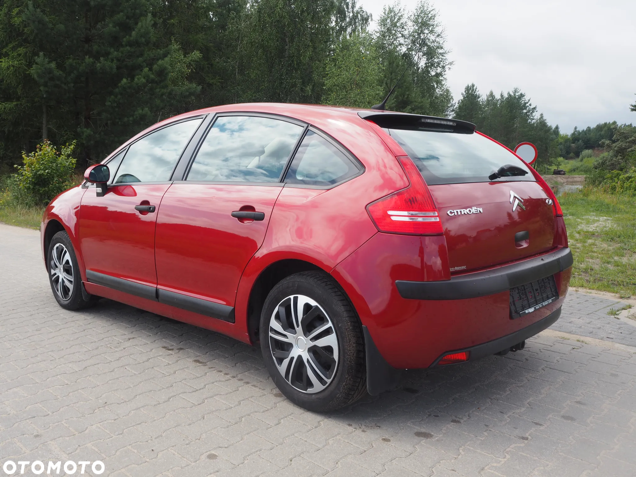 Citroën C4 1.6 16V Confort - 13