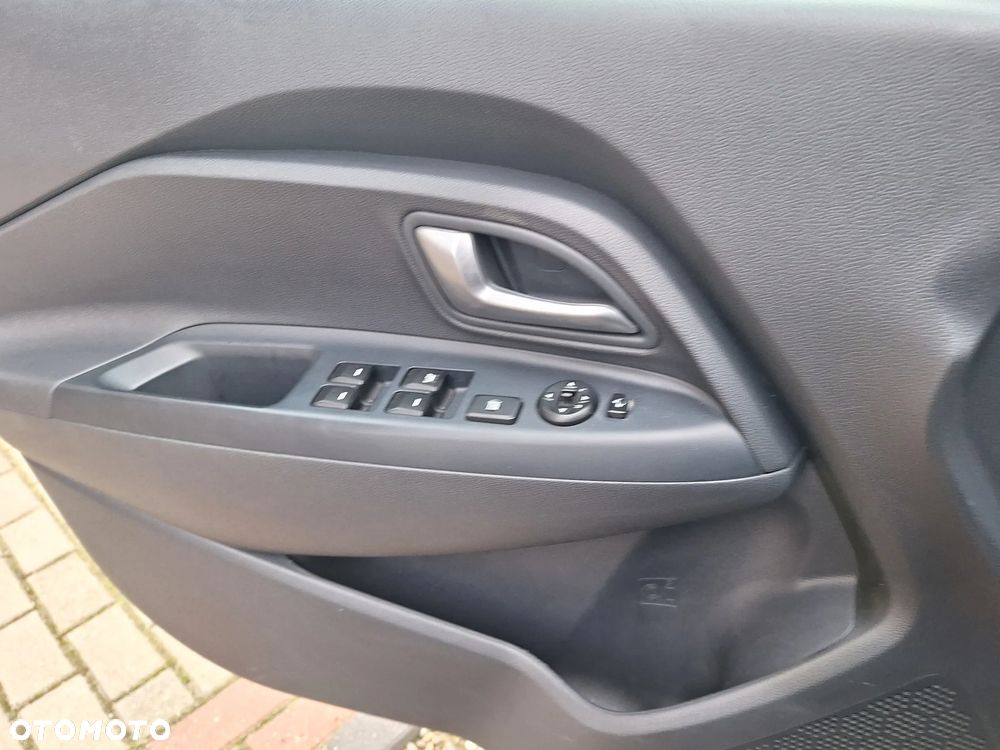 Kia Rio 1.4 Dream Team Edition - 21