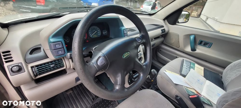 Land Rover Freelander - 26
