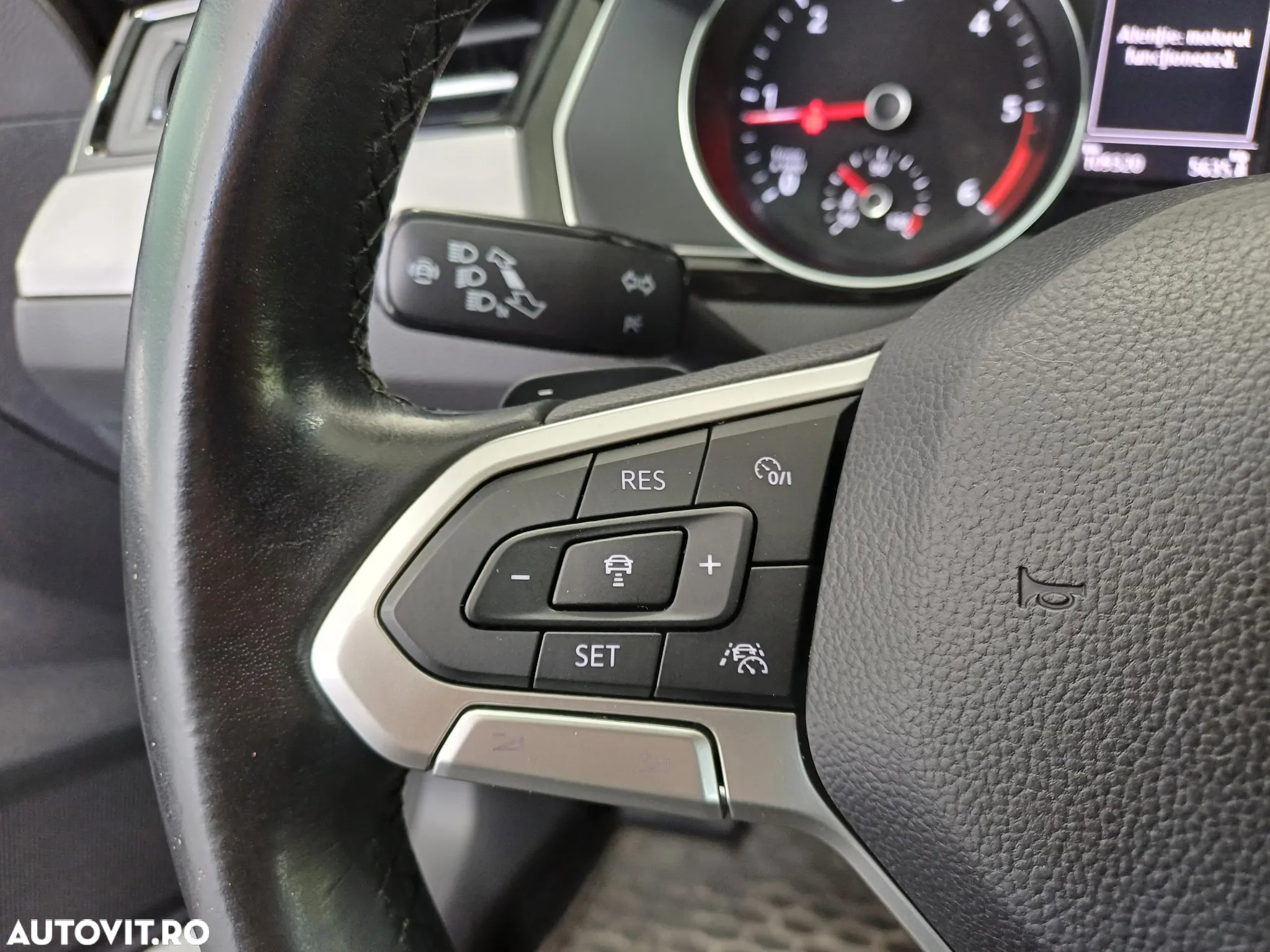 Volkswagen Passat 2.0 TDI DSG Comfortline - 12