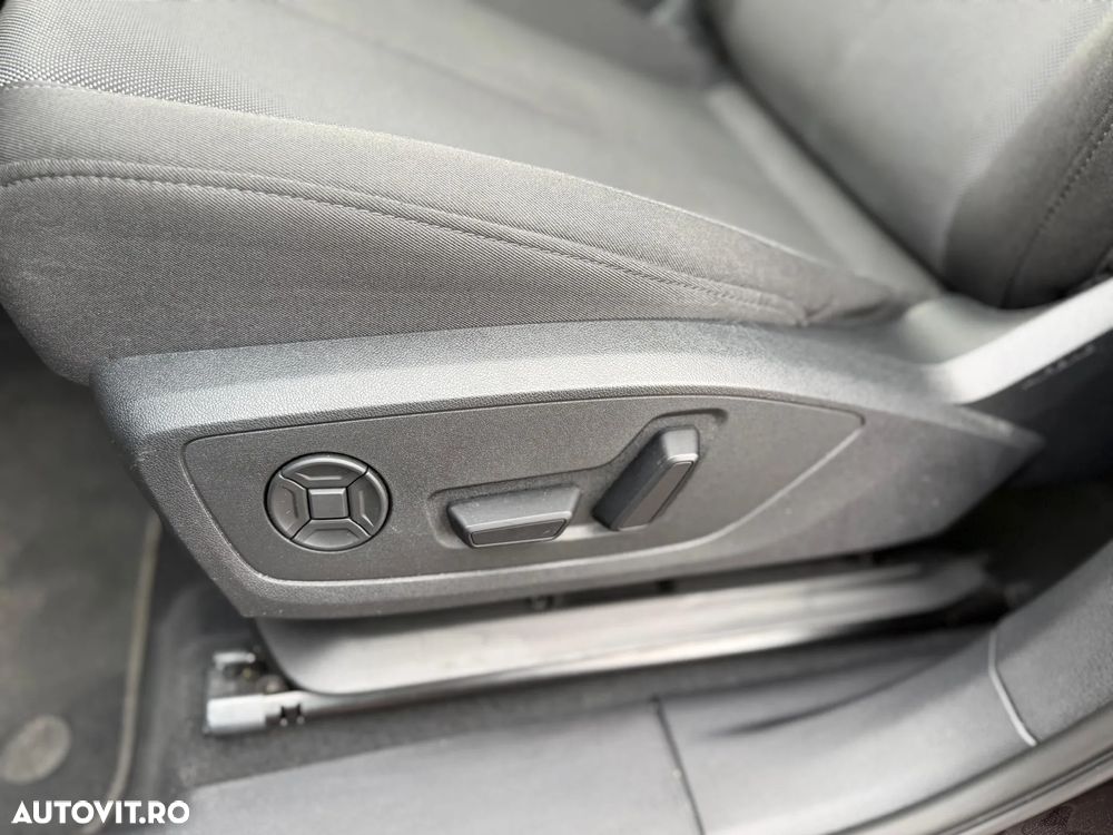 Audi Q3 45 TFSIe S tronic - 14