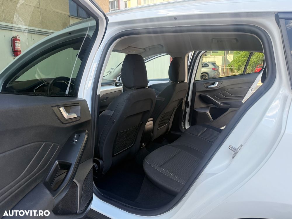 Ford Focus 1.5 EcoBlue Start-Stopp-System Aut. TITANIUM - 16
