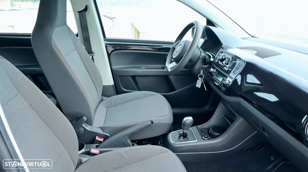 VW Up! 1.0 BMT Move Auto - 21