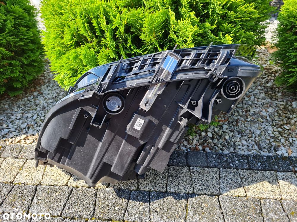 BMW 2 II F44 Grand Coupe Lampa prawa przód Full Led 6311-9478450-11 Srebna - 9