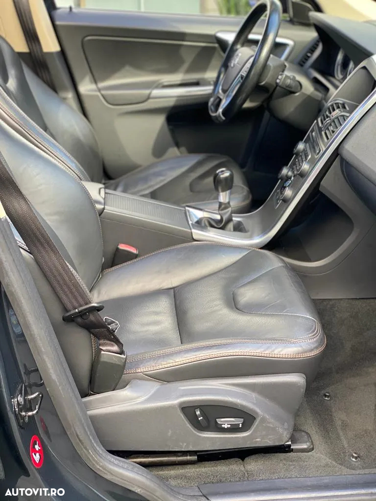 Volvo XC 60 D3 Start-Stop Summum - 11