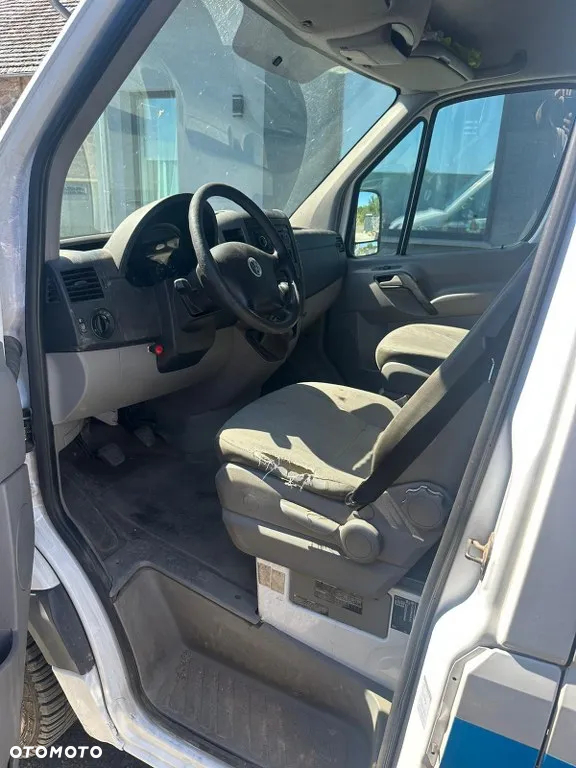 Volkswagen Crafter 2.5 TDI 109 KM Maxi - 7