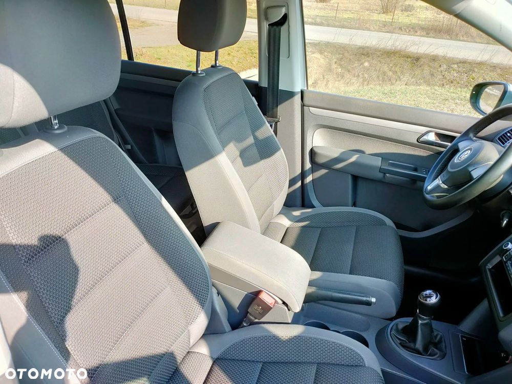 Volkswagen Touran 1.4 TSI STYLE - 26