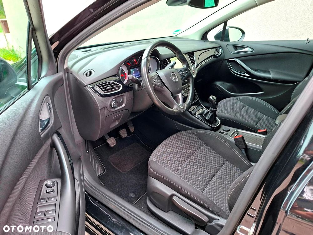 Opel Astra 1.4 Turbo Innovation - 19