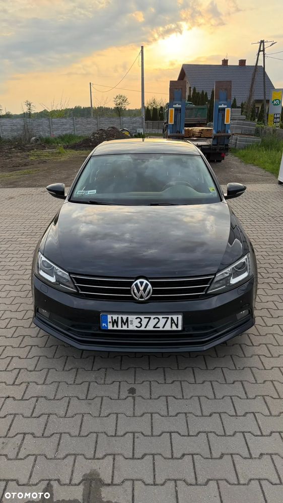 Volkswagen Jetta 2.0 TDI DPF BMT Comfortline - 2