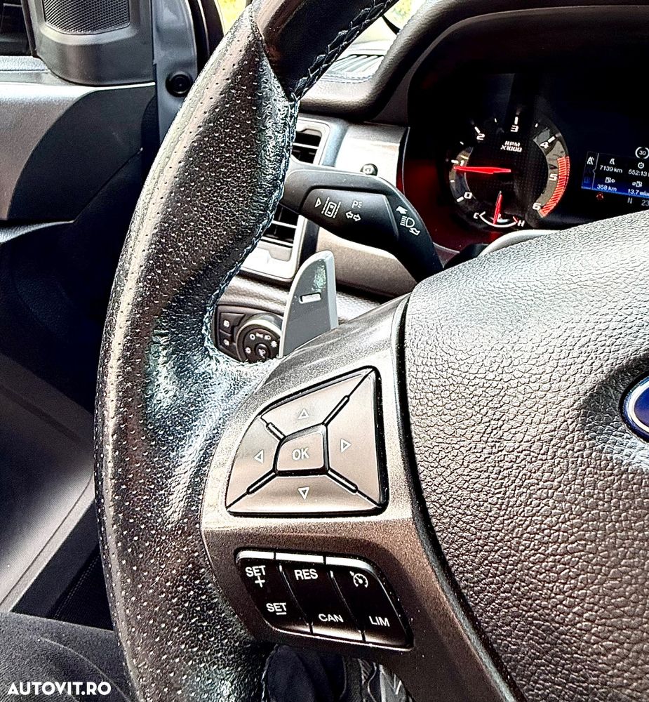 Ford Raptor - 25
