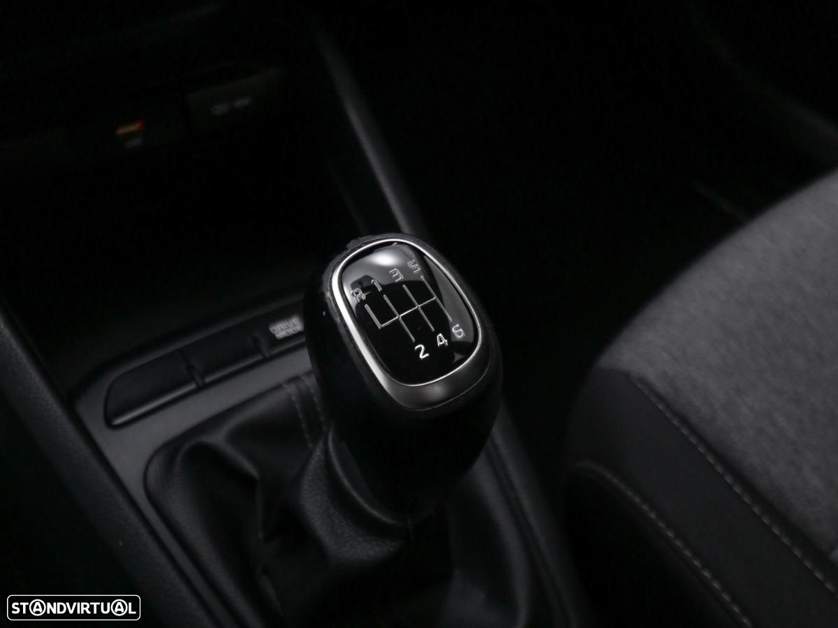 Kia Stonic 1.0 T-GDI Urban - 22