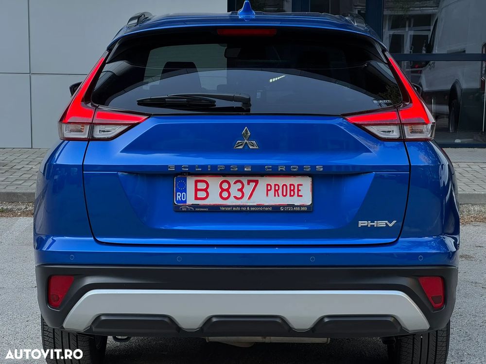 Mitsubishi Eclipse-Cross 4WD Plus Select - 5