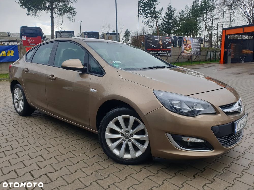 Opel Astra 1.6 automatik Active - 2