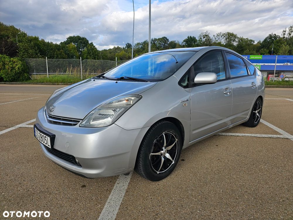 Toyota Prius 1.5 VVT-i Sol - 5