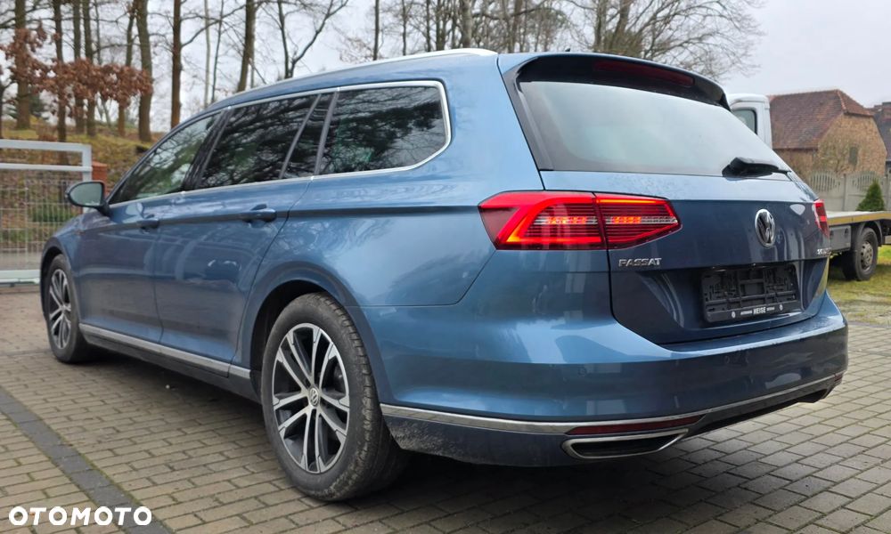 Volkswagen Passat 2.0 TDI SCR DSG 4Motion Business - 6