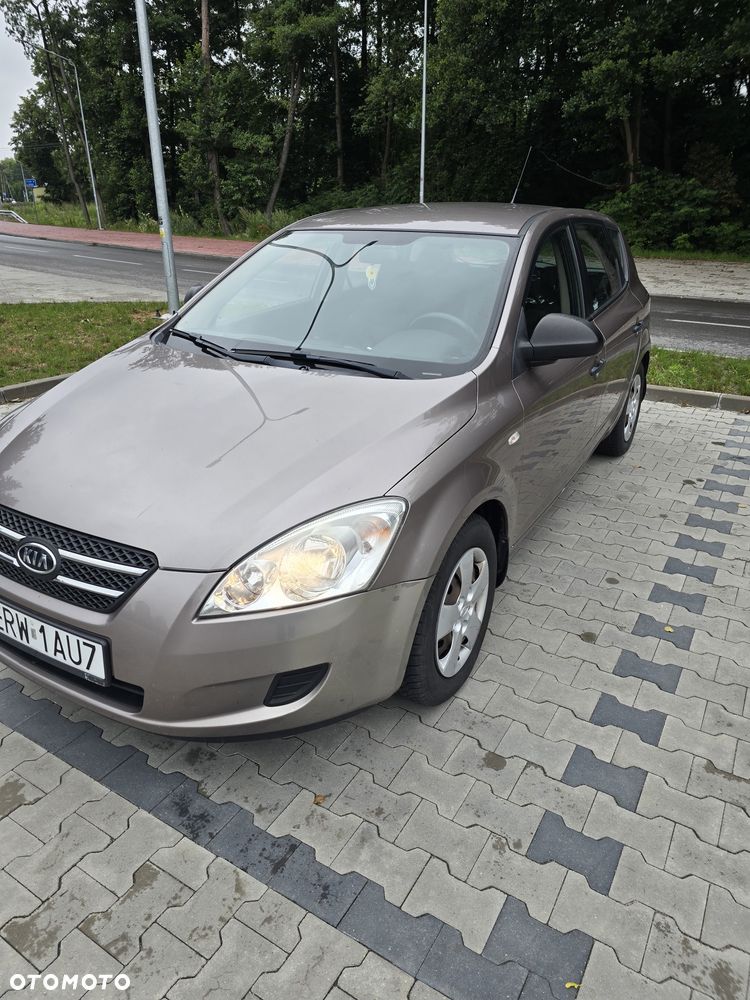 Kia Ceed - 2