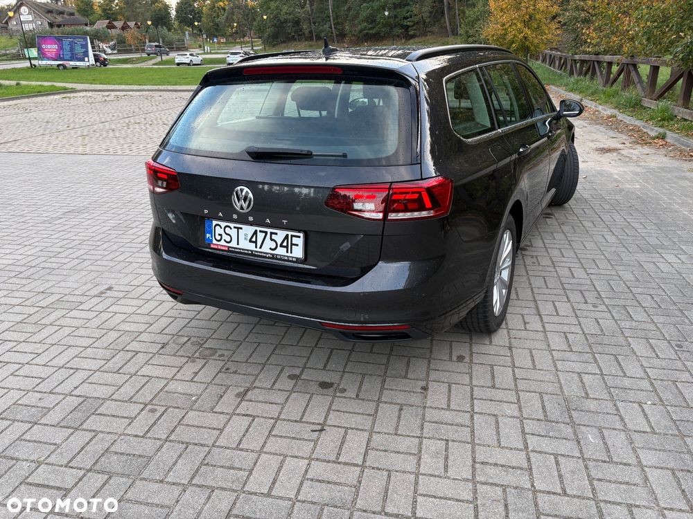 Volkswagen Passat - 8