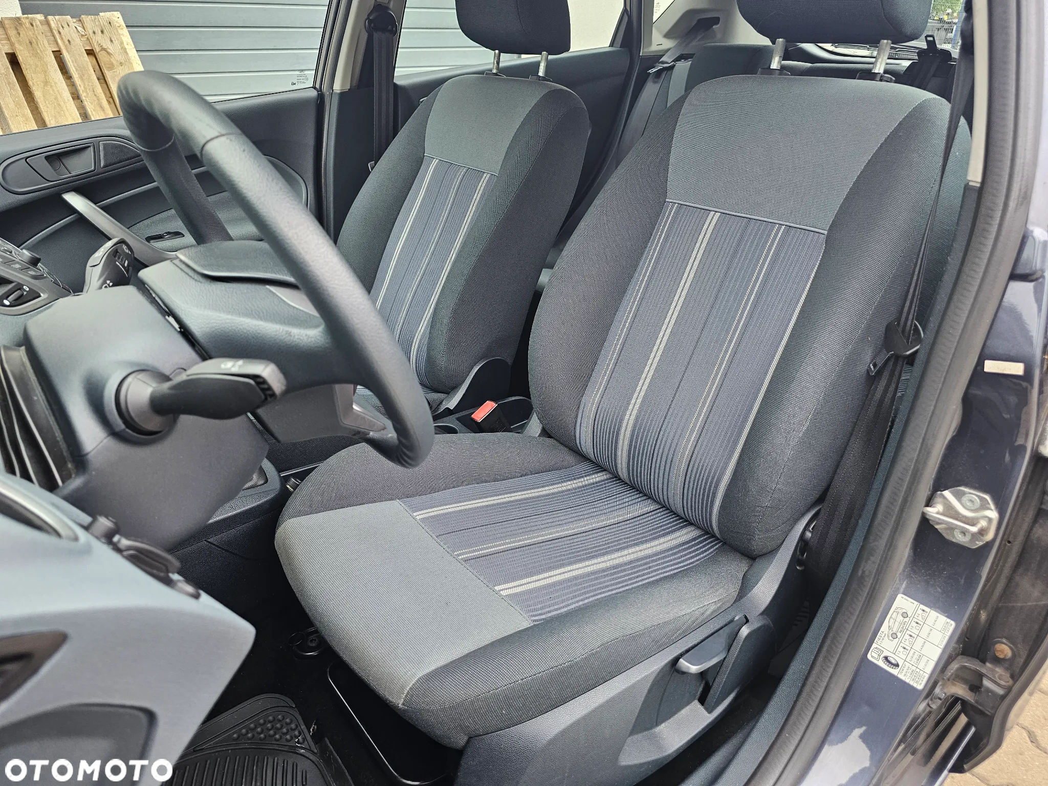 Ford Fiesta 1.25 Ambiente - 13