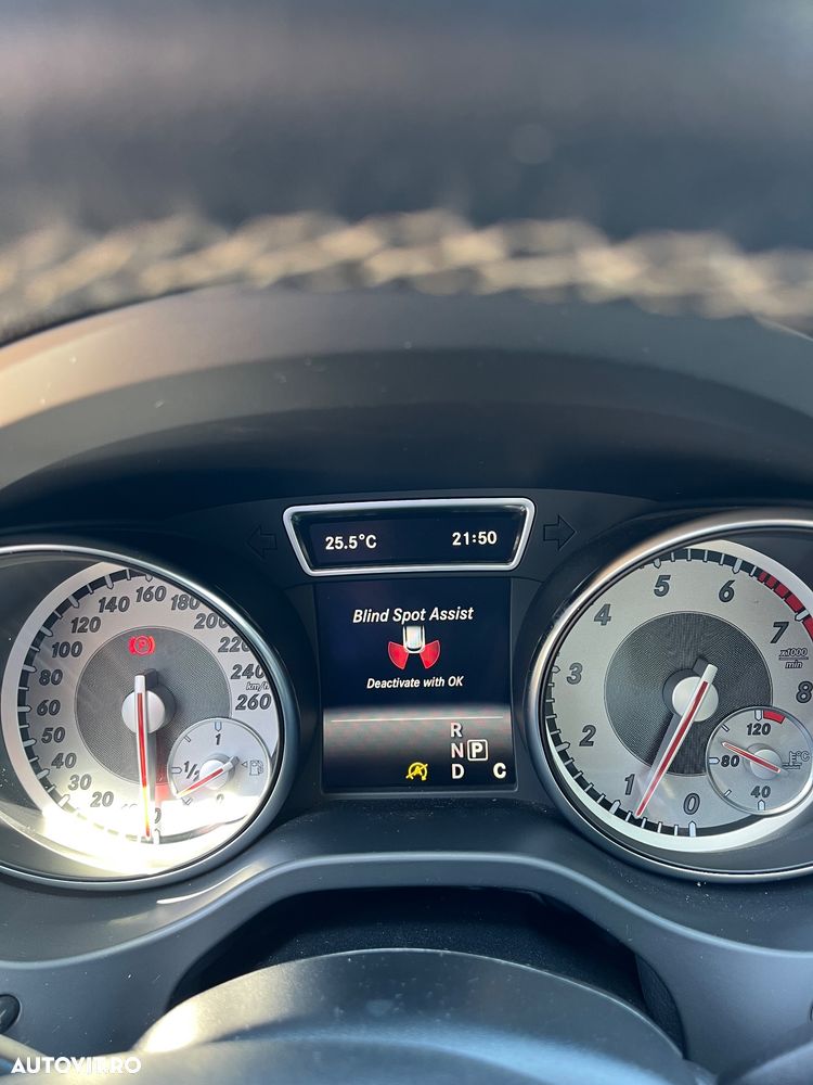 Mercedes-Benz GLA - 18