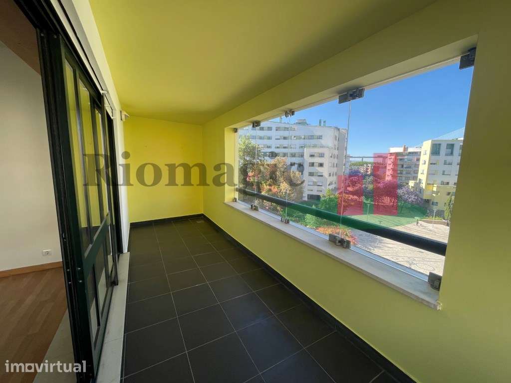 Lisboa - Apartamento T3 com Varanda vista Rio no Parque das Nações - Grande imagem: 5/26