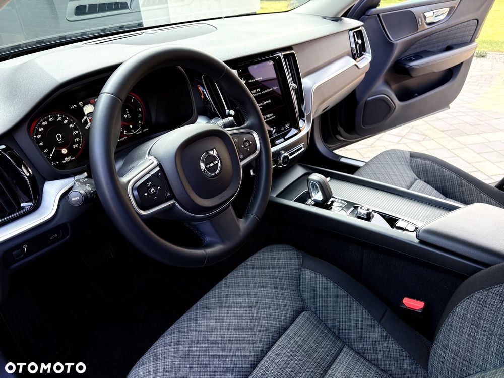 Volvo V60 B4 B Momentum Pro - 13