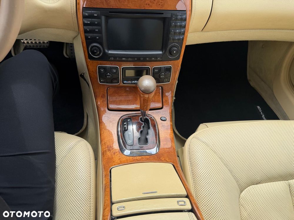 Mercedes-Benz CL - 16