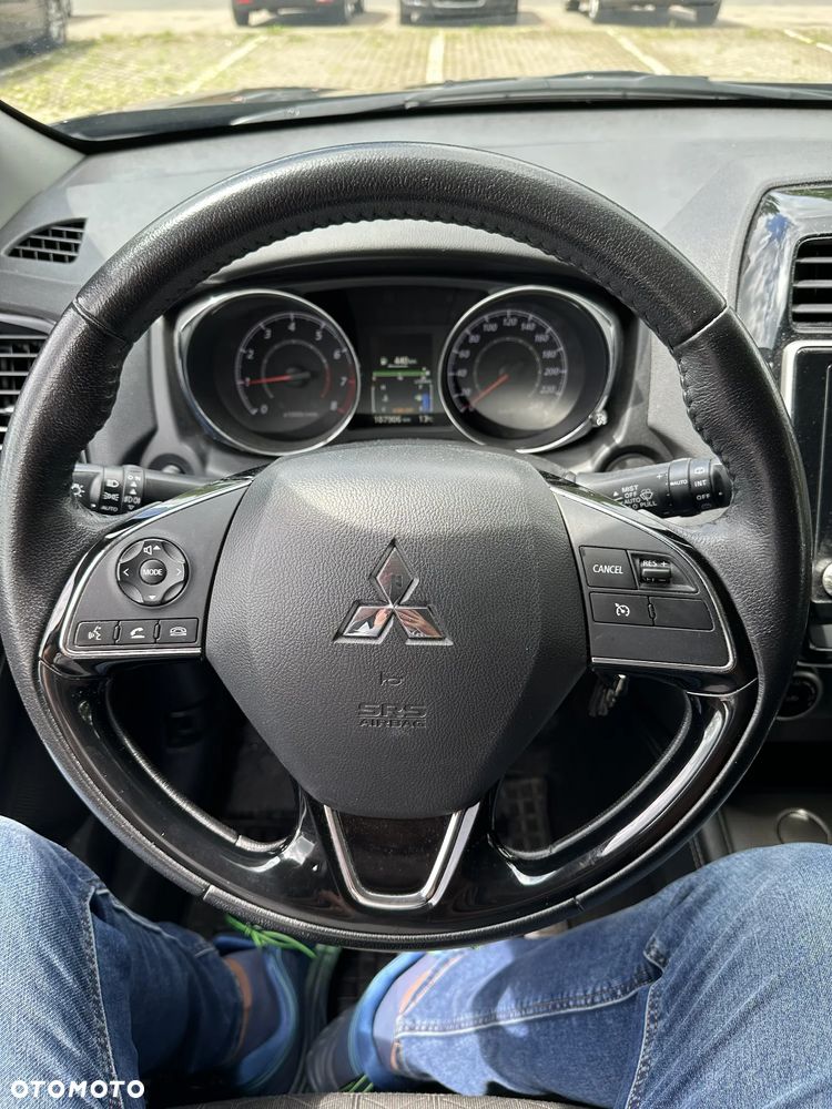 Mitsubishi ASX 2.0 Invite - 11