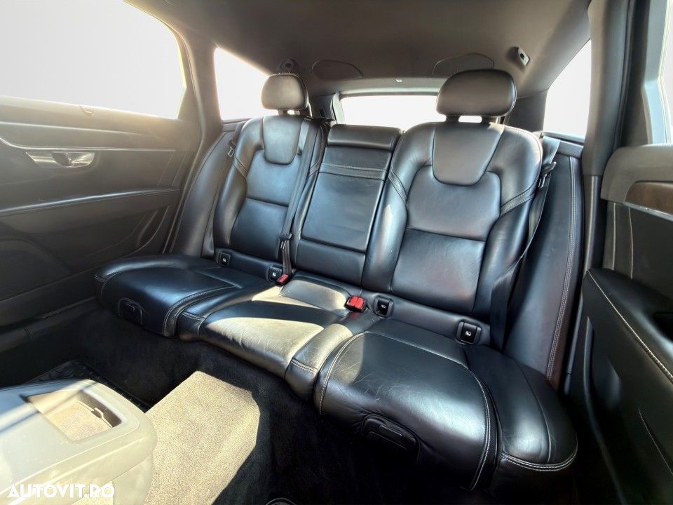 Volvo V90 - 21
