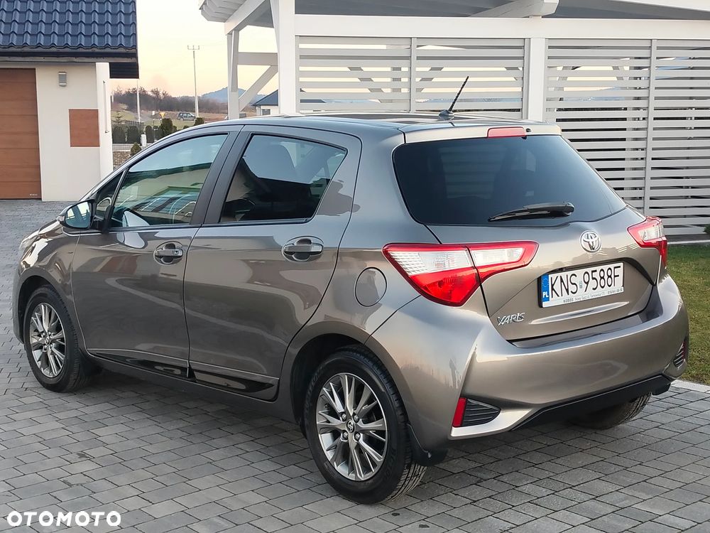 Toyota Yaris 1.5 Premium - 5