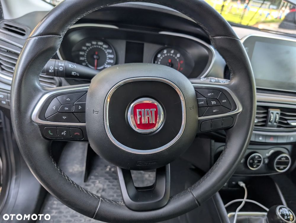 Fiat Tipo 1.4 T-Jet 16v Lounge - 12