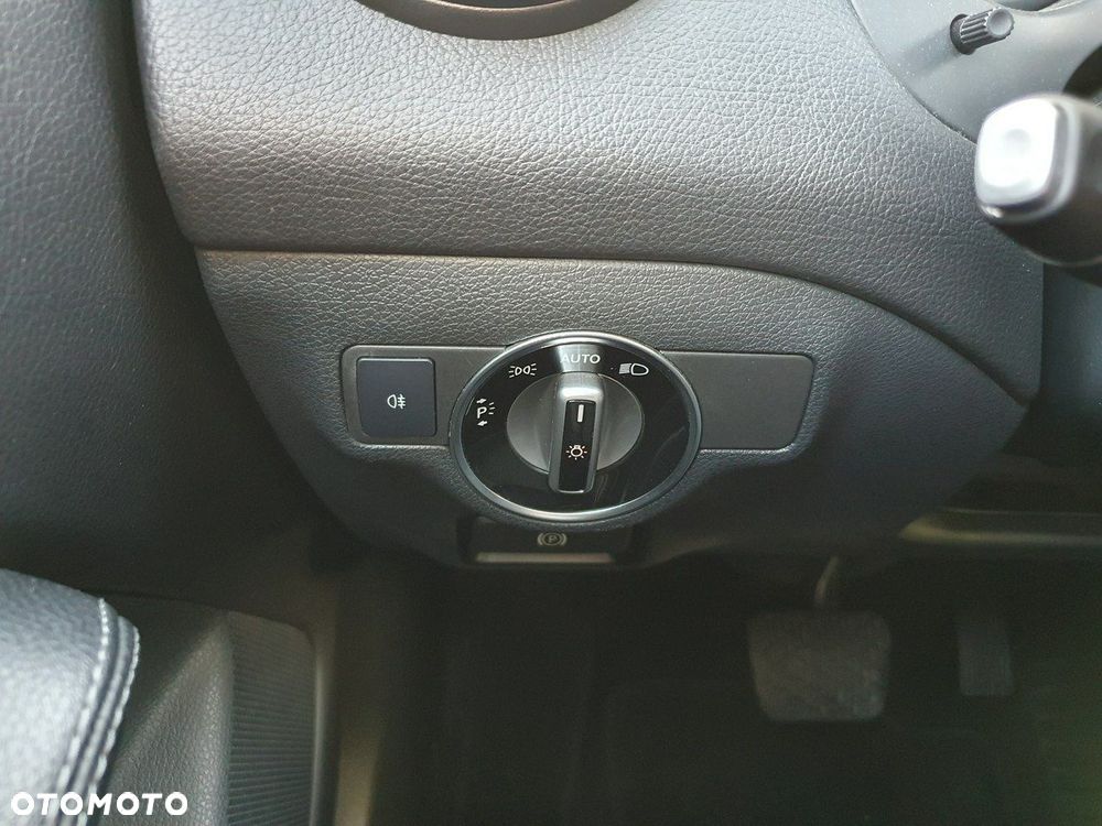 Mercedes-Benz CLA - 27