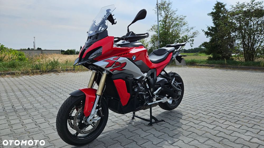 BMW S - 4