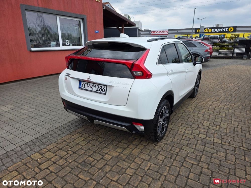 Mitsubishi Eclipse Cross - 11