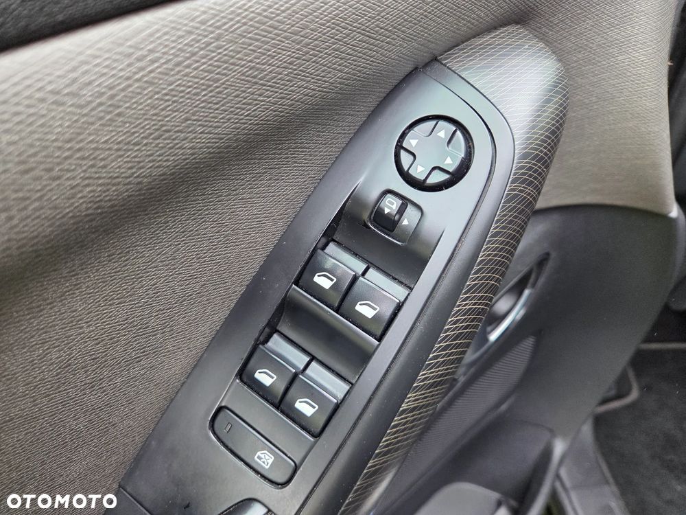 Citroën C4 Grand Picasso - 23
