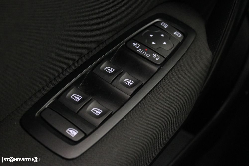 Renault Mégane Sport Tourer 1.6 E-Tech Plug-In Limited - 30