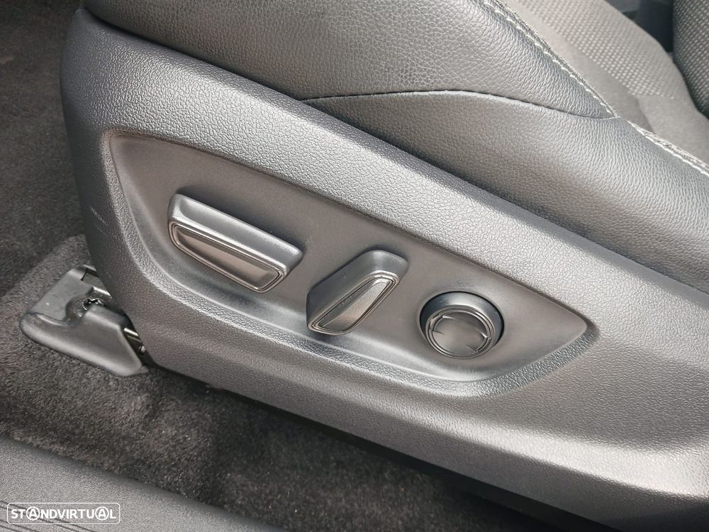 Toyota bZ4X 71,4 kWh Premium - 33