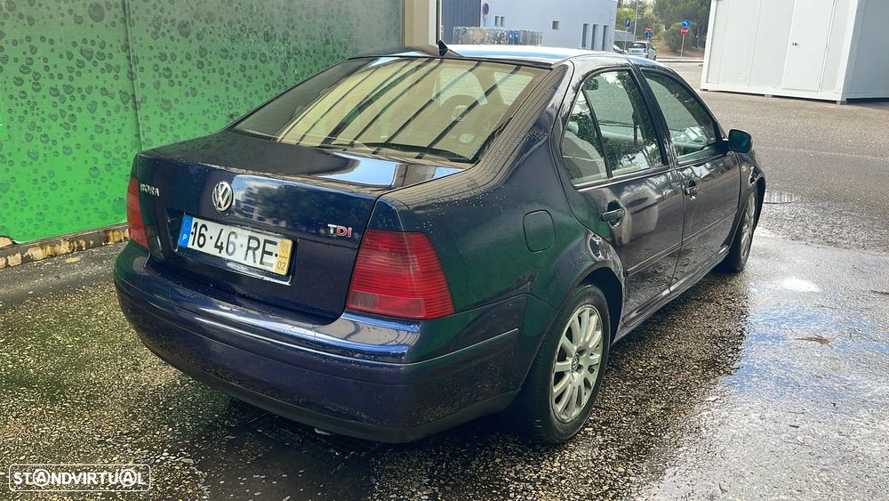 VW Bora 1.9 TDi Highline - 3