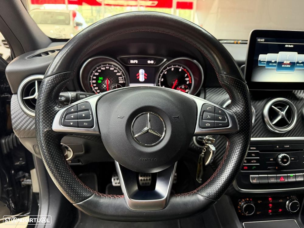 Mercedes-Benz A 180 AMG Line - 21