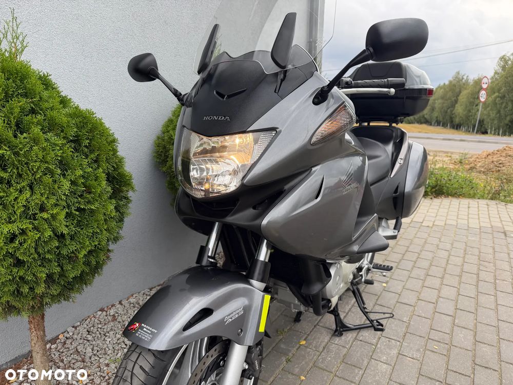 Honda NTV - 11