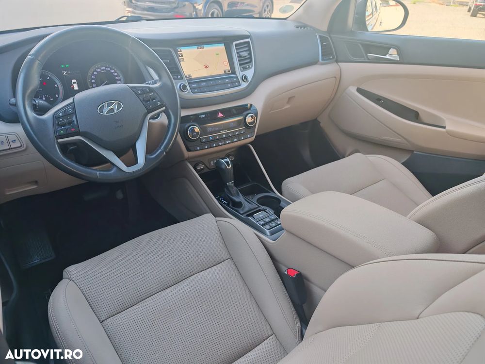 Hyundai Tucson blue 1.7 CRDi 2WD DCT Premium - 11