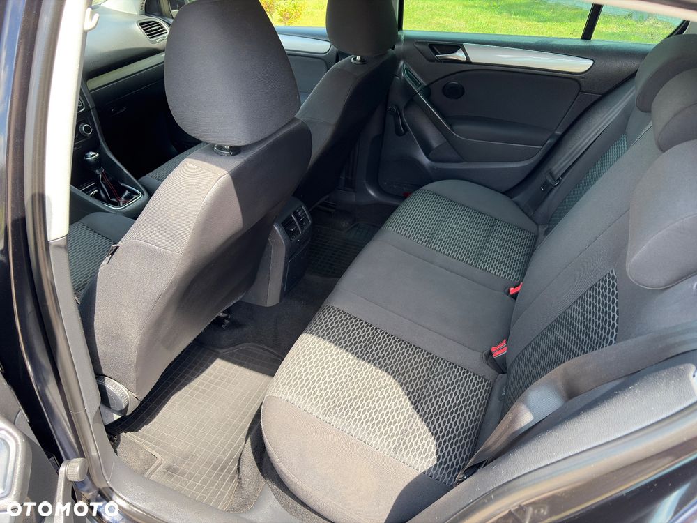 Volkswagen Golf - 23