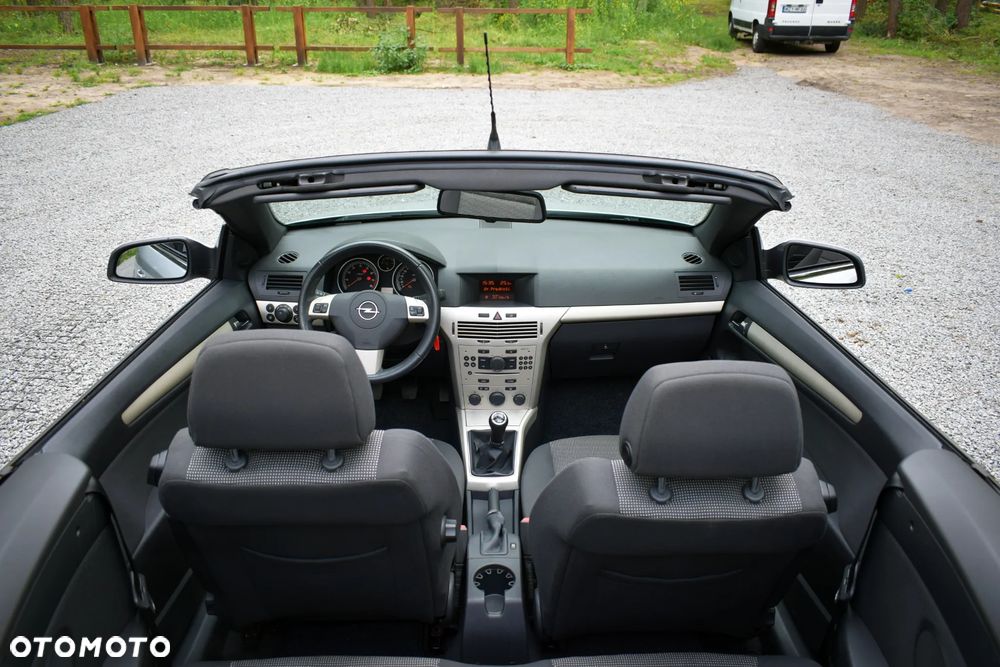 Opel Astra 1.8 Cosmo - 25