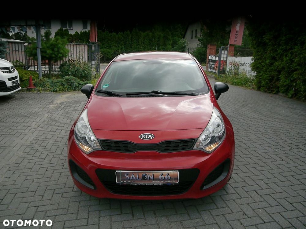 Kia Rio 1.4 L - 7