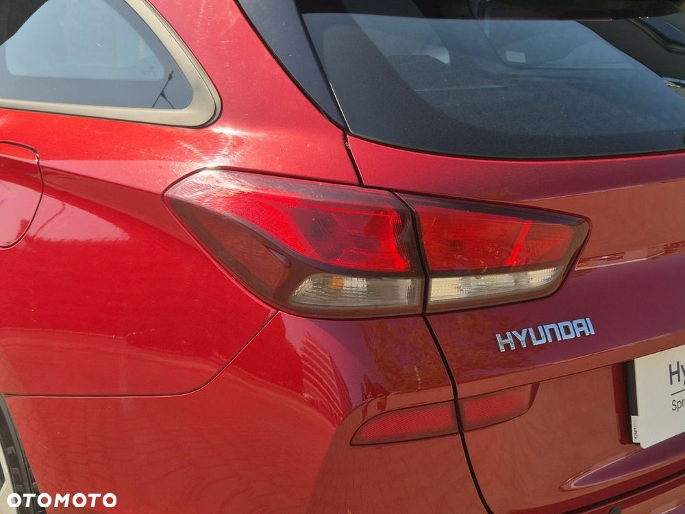 Hyundai i30 1.6 D Classic + - 31