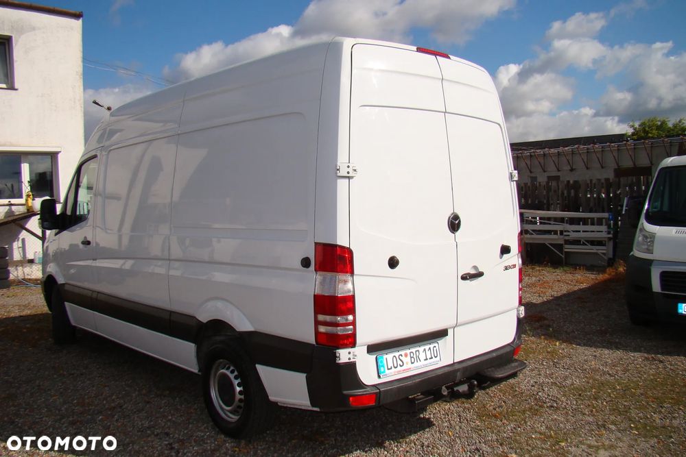Mercedes-Benz Sprinter - 4