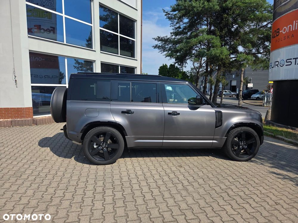 Land Rover Defender 3.0 D250 mHEV X-Dynamic HSE - 10