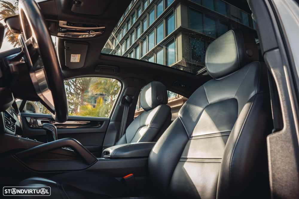 Porsche Cayenne Coupé E-Hybrid Platinum Edition - 23