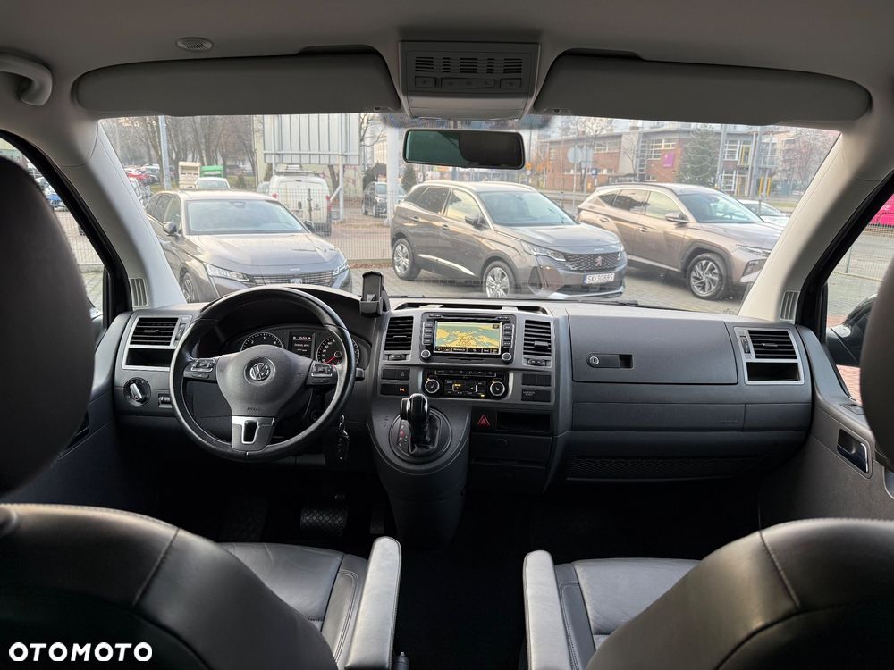 Volkswagen Caravelle - 21