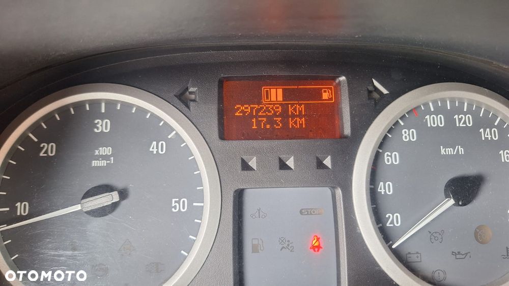 Opel Vivaro - 12